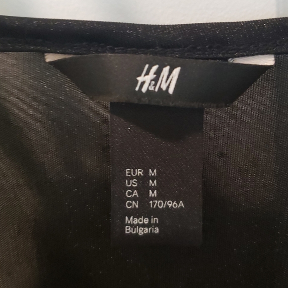 Dress - Picture 7 of 8